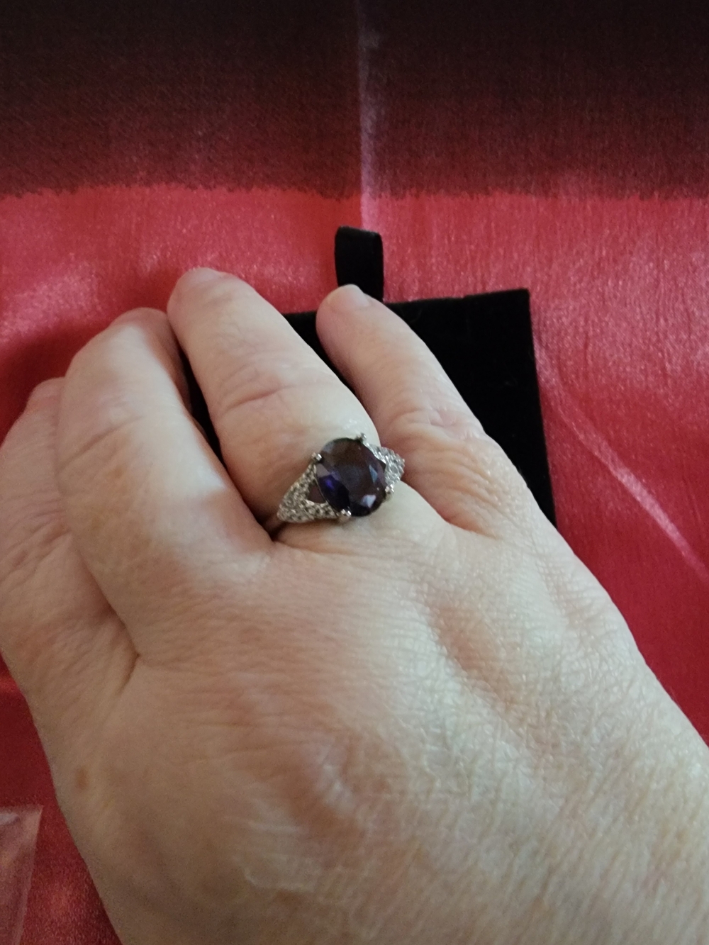 Elegant Women's Silver Ring with Deep Purple Gemstone